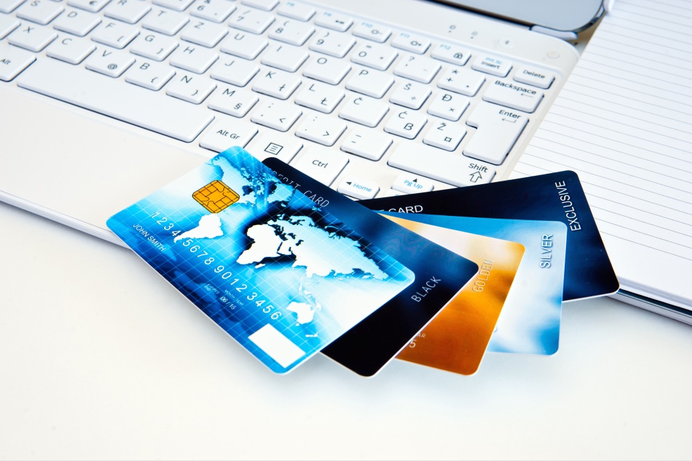 Credit Cards vs. Debit Cards - Rate Zip
